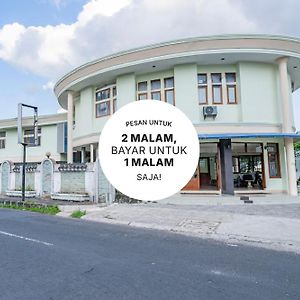 Collection O Tasikmalaya Near Stadium Wiradadaha Formerly Hotel Abadi